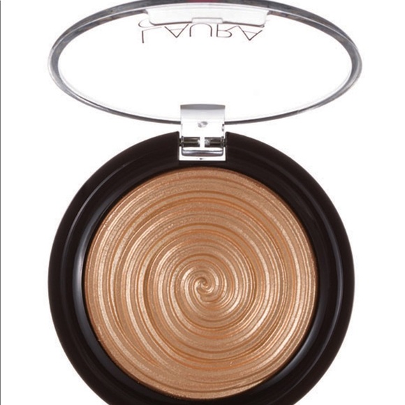 Laura Geller Other - 2 for $15 SALE!!!!       Laura Geller highlighter